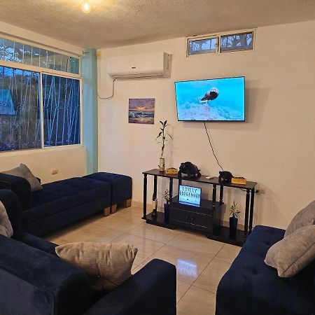 Lovely Inn San Cristóbal Екстериор снимка