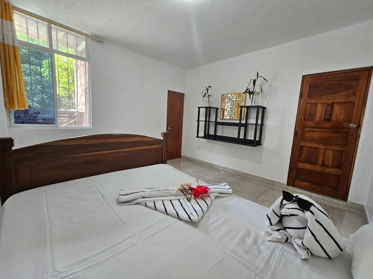 Lovely Inn San Cristóbal Екстериор снимка